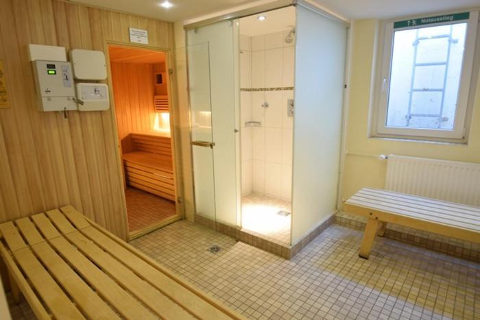 Modernes 2-Zimmer-Appartement Mit Balkon. ヴェスターラント エクステリア 写真