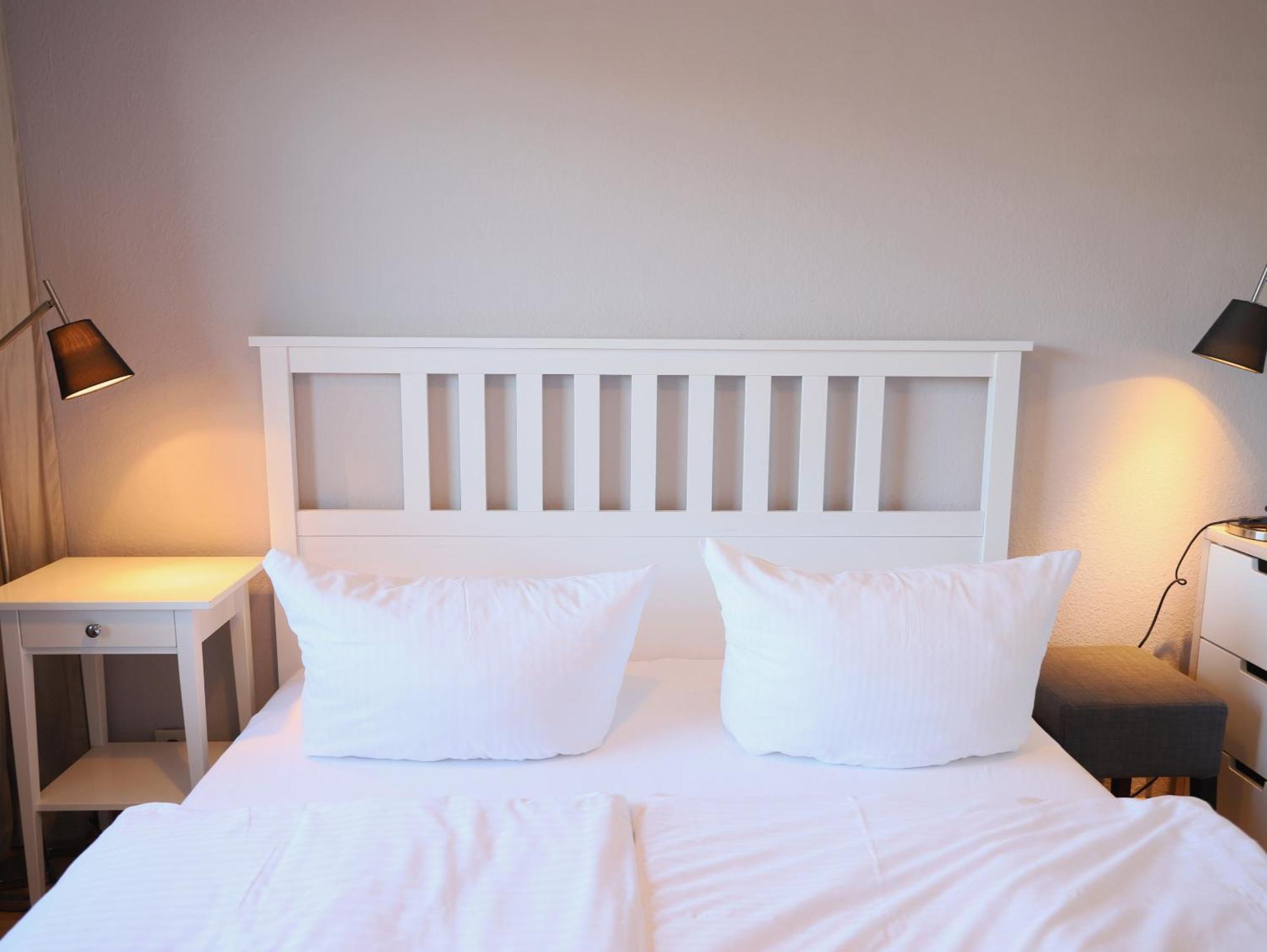 Modernes 2-Zimmer-Appartement Mit Balkon. ヴェスターラント エクステリア 写真