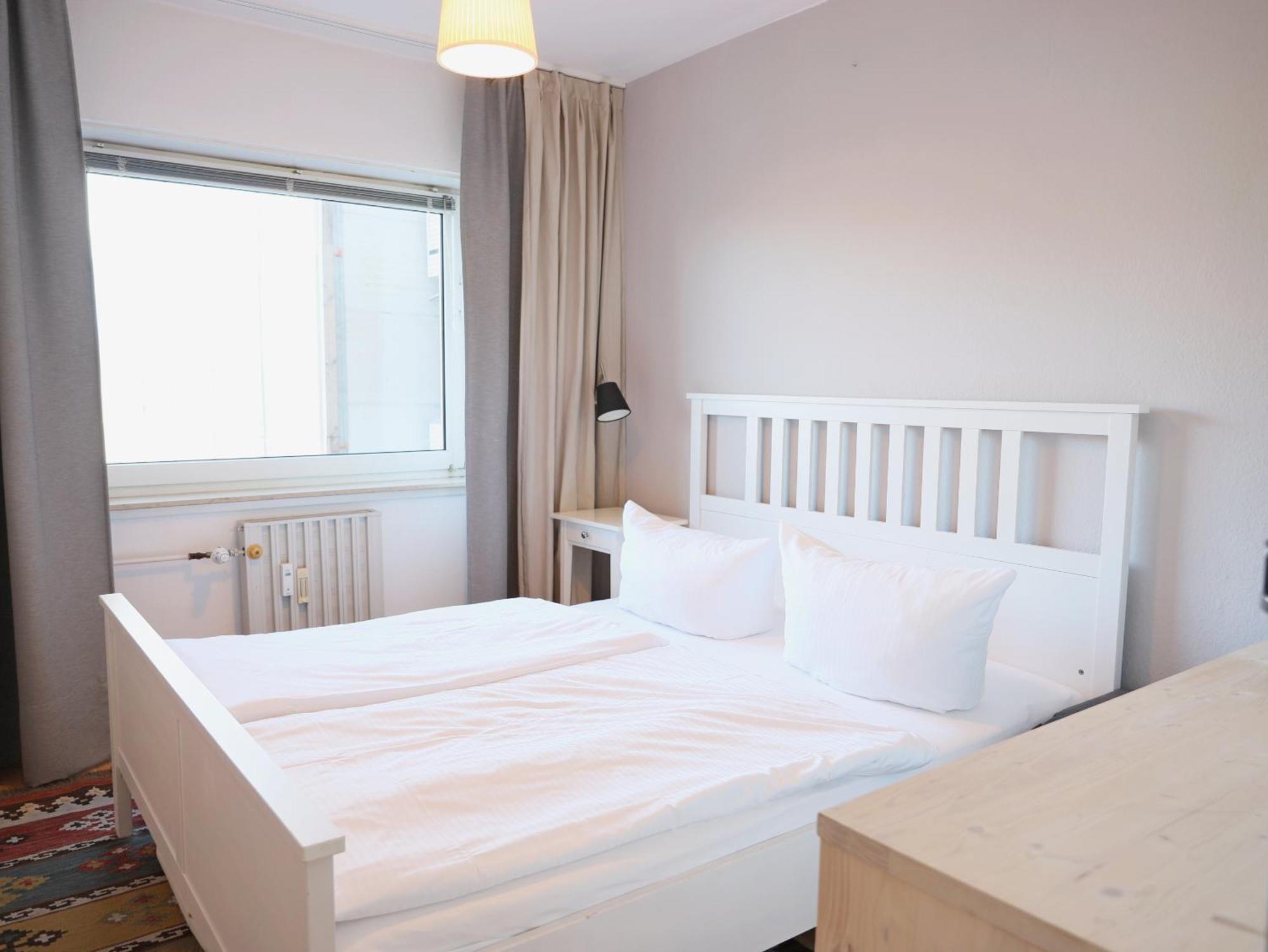 Modernes 2-Zimmer-Appartement Mit Balkon. ヴェスターラント エクステリア 写真