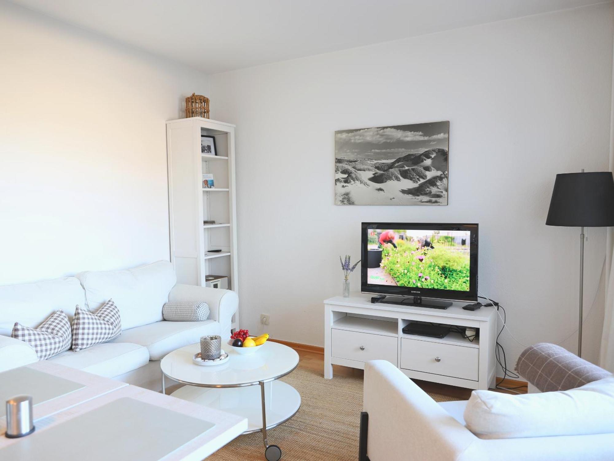 Modernes 2-Zimmer-Appartement Mit Balkon. ヴェスターラント エクステリア 写真