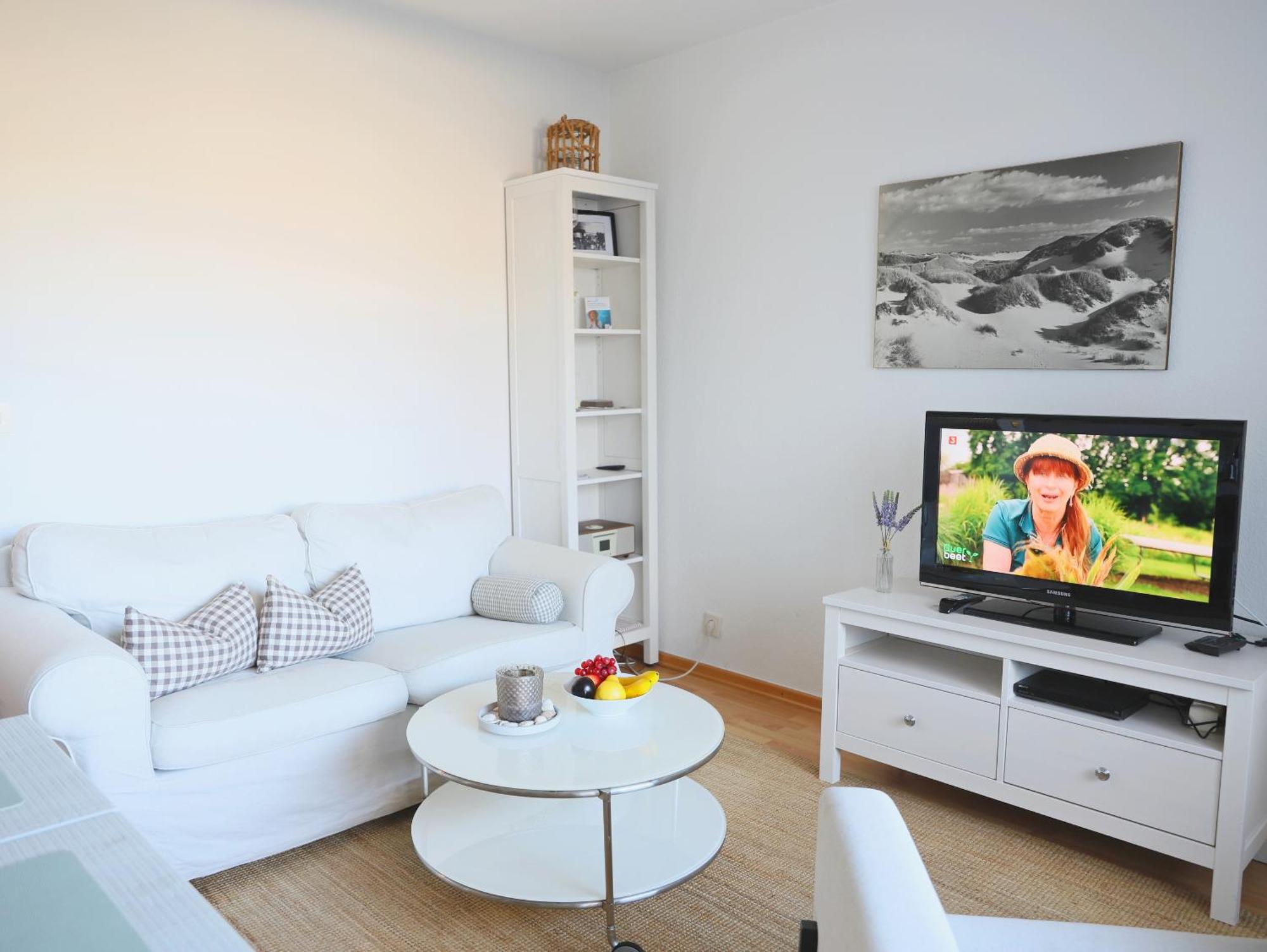 Modernes 2-Zimmer-Appartement Mit Balkon. ヴェスターラント エクステリア 写真